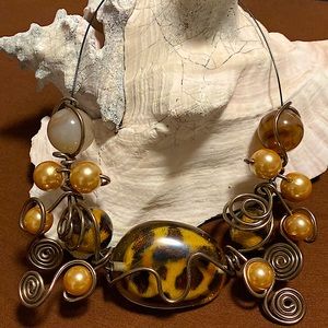 Bold handmade animal print faux Pearl choker neclace